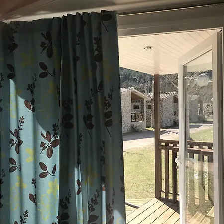 مكان تخييم Pirinenc Campdevánol