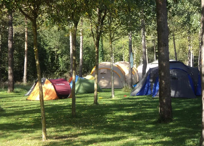 Pirinenc Campeggio 2*